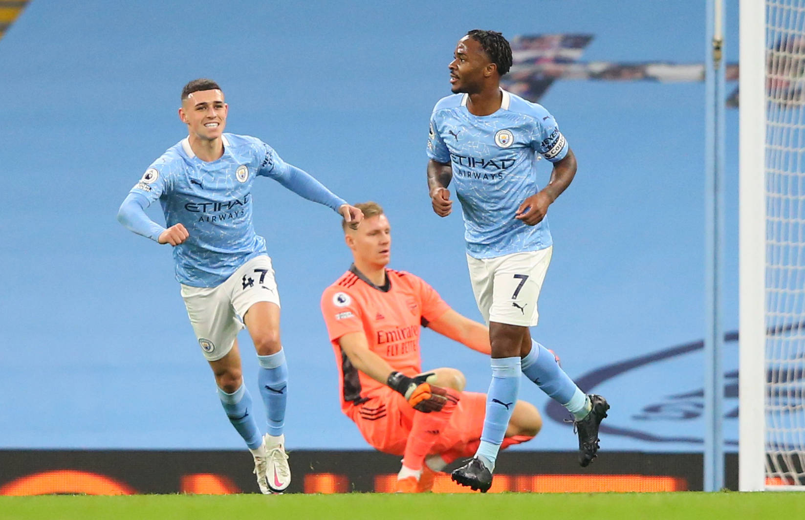 的滑雪登山 的滑雪登山